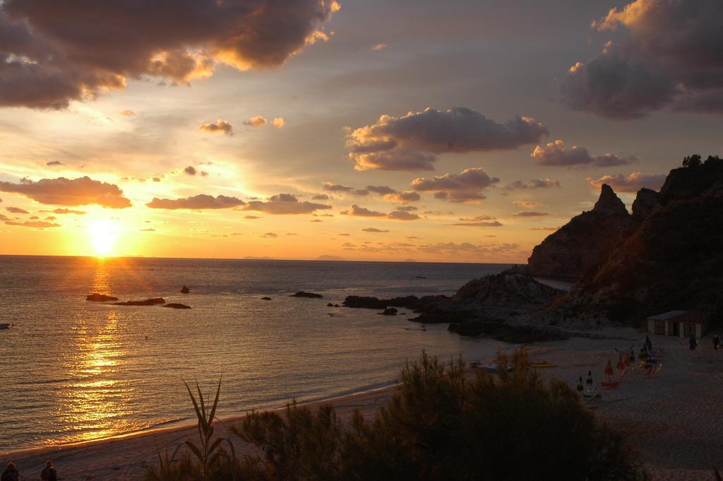Hotel L'Ancora Capo Vaticano Exterior foto