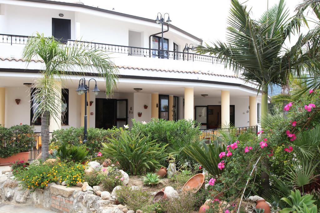 Hotel L'Ancora Capo Vaticano Exterior foto
